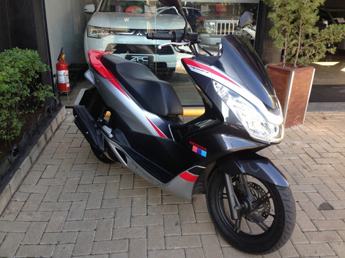 Imagem 3 de 15 de Honda Pcx 150 Sport 2018