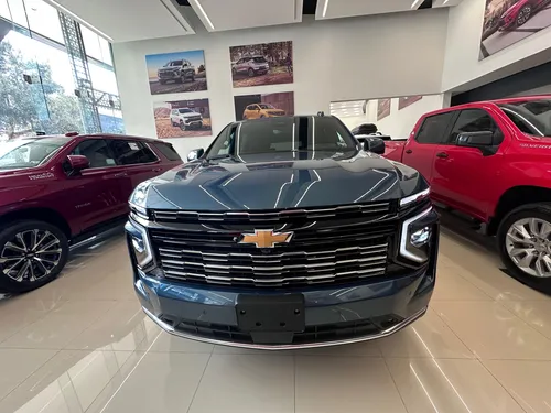 Chevrolet Suburban 6.2 High Country 4X4 At