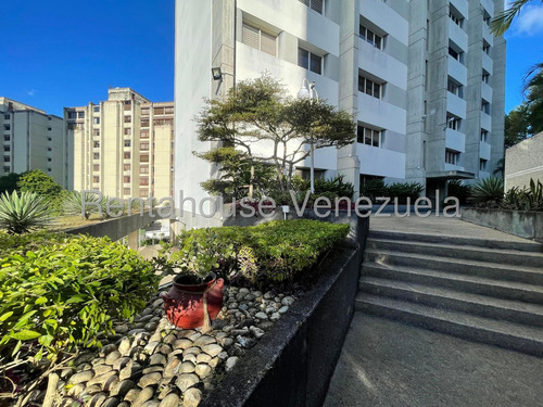Alquilo Amplio Apartamento En Manzanares #25-11713