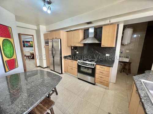 Se Ofrece En Venta Acogedor Y Extraordinario Penthouse Ubicado En Campo Alegre