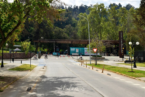 Av. El Cerro / Excelentes Areas Comunes / Estacionamiento