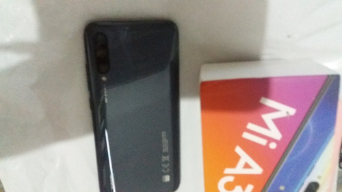 Celular Xiaomi Mi A3 Com Display Quebrado