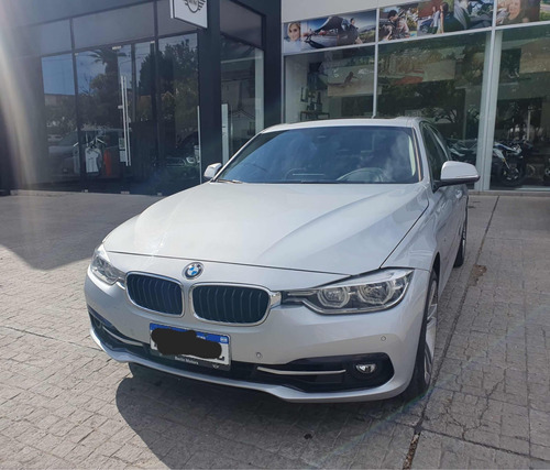 BMW Serie 3 3.0 330i Sedan Sport Line 252cv