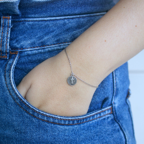 Pulseira Com Pingente Medalha São Bento Em Prata 925