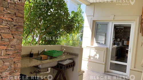 Imagen 20 de 30 de Casa En Venta Ubicado En Santa Catalina, Villanueva, Tigre