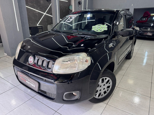 Fiat Uno Uno Vivace 1.0 8V (Flex) 4p