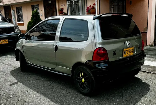 Renault Twingo 1.2 Access +