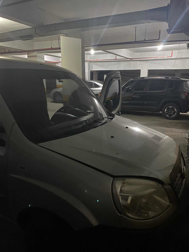 Imagem 6 de 10 de Fiat Doblo Cargo 2011 1.4 Flex 4p