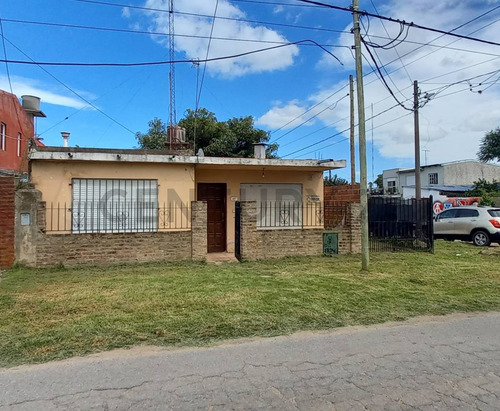 Venta Casa 3 Ambientes Ing Allan