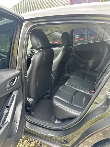 Mazda 3 2.0 Sport Touring