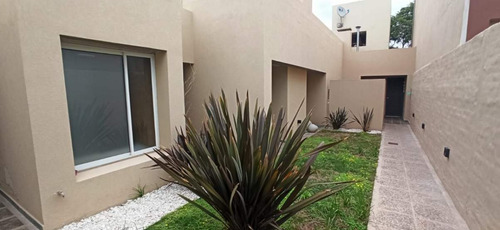 Jardin Claret - 260 M2 - Todo Planta Baja - 4 Dorm. Suitte - Vestidor - Escritura