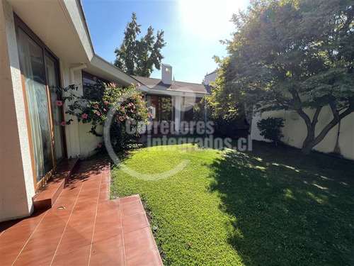 Espectacular Casa En Venta De 5 Dorm. En Lo Barnechea