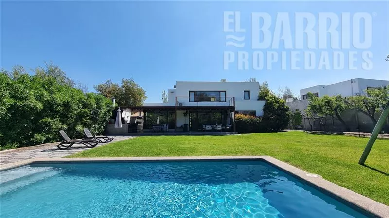 Casa En Venta En Piedra Roja, Chicureo