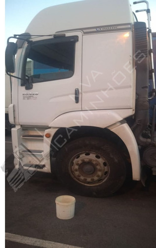 Caminhão Volkswagen 25.420 - 6x2 T