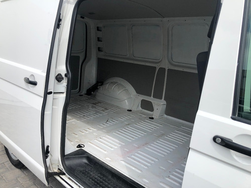 Imagen 11 de 15 de Volkswagen Transporter Cargo Van Tm5 2.0tdi 2019 Iva Credito