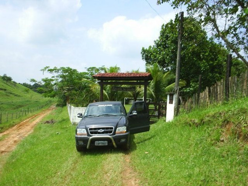 Fazenda À Venda Na Estrada De Sambaetiba, Centro (sambaetiba), Itaboraí - Rj - Liv-11669