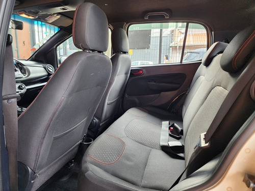 Fiat Uno 1.4 EVO SPORTING 8V FLEX 4P AUTOMATIZADO
