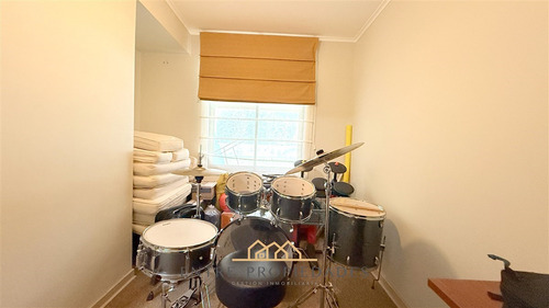 Casa En Venta De 4 Dorm. En Colina