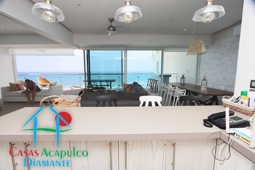 Imagen 17 de 30 de Cad Ocean Front 803. Terraza Con Vista Frontal Al Mar