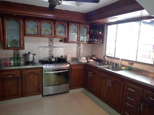 Imagen 24 de 27 de Venta Hermosa Y Amplia Casa Los Nogales