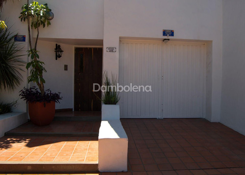 Casa En Venta En Moreno