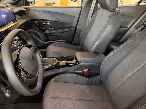 Peugeot 2008 1.0T Allure