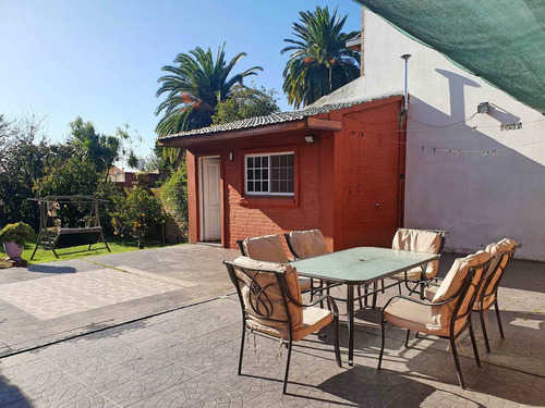 Imagen 14 de 17 de Venta De Casa 4 Ambientes Con Pileta Quilmes