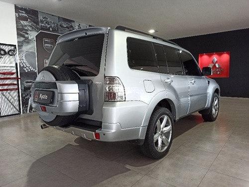 Mitsubishi Pajero Full 3.2 Di-d 5d Hpe 4wd