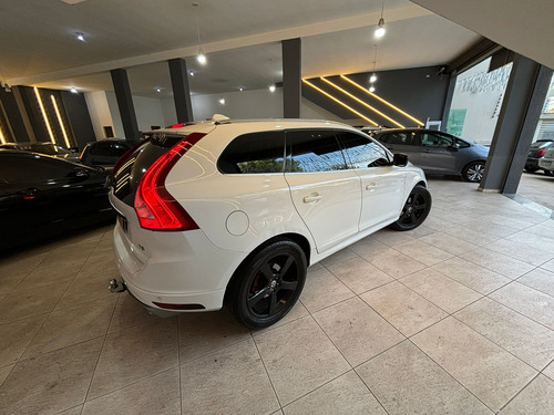 Volvo XC60 2.0 T5 R-design 5p