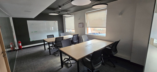 Oficina Dúplex Recién Remodelada Con Mobiliario Incluido