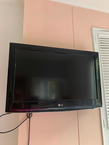Imagen 2 de 4 de Se Vende Televisor LG De 32pulgadas, Perfecto Estado.