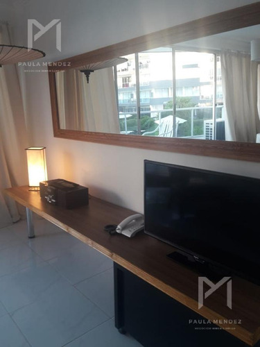 Departamento - Venta - 3 Ambientes - Playa Mansa - Punta Del Este - Uruguay -