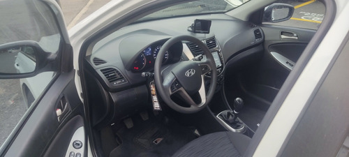 Hyundai Accent 1.6 Premium