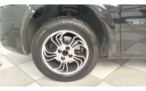 Renault Megane 1.6 Expression 16v Flex 4p Manual
