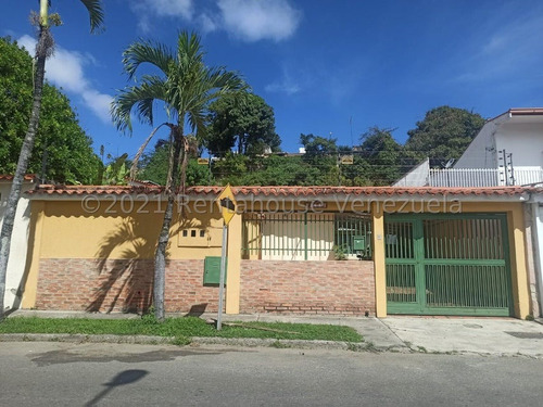 Casa En Venta La Trinidad  Mls #24-7815. Ch.