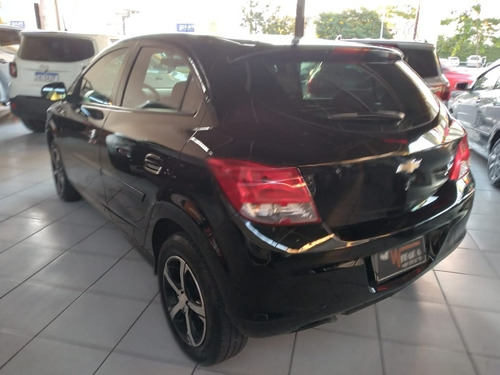 Imagem 4 de 8 de Chevrolet Ônix Lt 1.0 Flex 2016