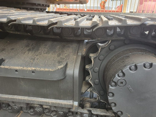 Imagem 8 de 10 de Escavadeira Caterpillar 315dl 2015
