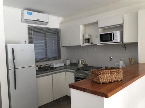 Imagen 3 de 13 de Alquiler En Pinamar. Departamento Con Servicios, Pileta.