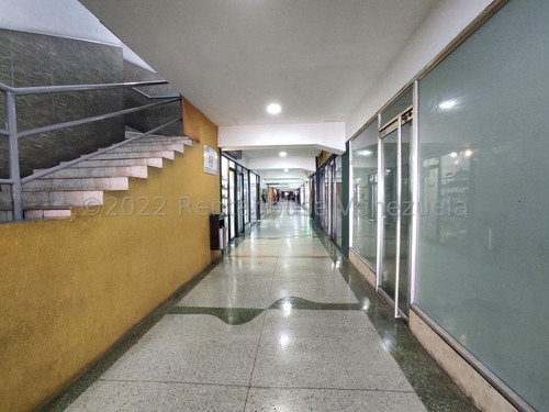 Imagen 2 de 13 de Local En Venta En Zona Centro De Maracay Aragua 22-28877 Irrr