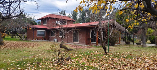 Invierte En Una Parcela Con Dos Casas Y Piscina En Requinoa