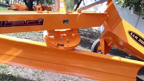 Niveladora De Arrastre Metalbert 2 Ruedas 1000 Ó 1700 Kg
