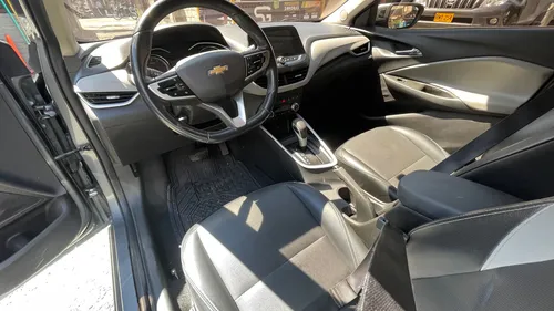 Chevrolet Onix 1.0T Premier Hatch At