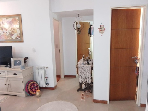 Imagen 5 de 15 de Excelente Departamento 2 Amb Con Patio