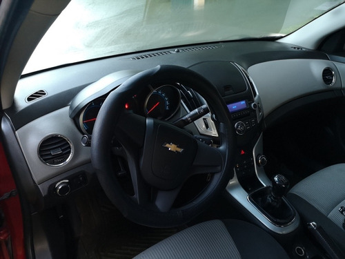 Imagen 3 de 5 de Chevrolet Cruze 1.8 Ls Mt 2013