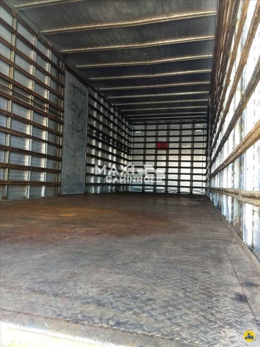 Volkswagen 24250 6x2 Truck Baú 11/12