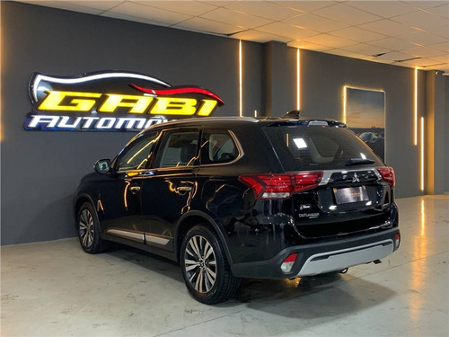 Mitsubishi Outlander 2.2 MIVEC DI-D DIESEL HPE-S AWD AUTOMÁTICO