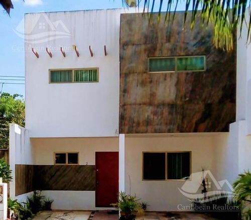 Casa En Venta En Av. La Luna Cancun Mrlz5171