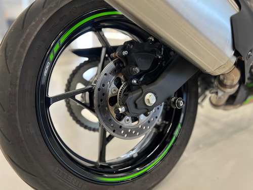 Moto Esportiva Zx4-r, 4 Cilindros, Boa Para Cidade E Estrada
