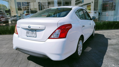 Imagen 5 de 10 de Nissan Versa 2018 1.6 Sense At