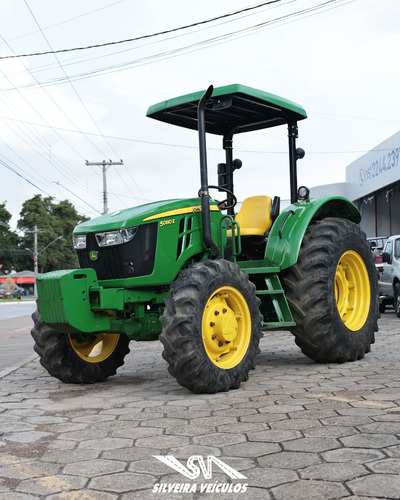 Trator John Deere 5080 E - Ano: 2023 - 4 X 4